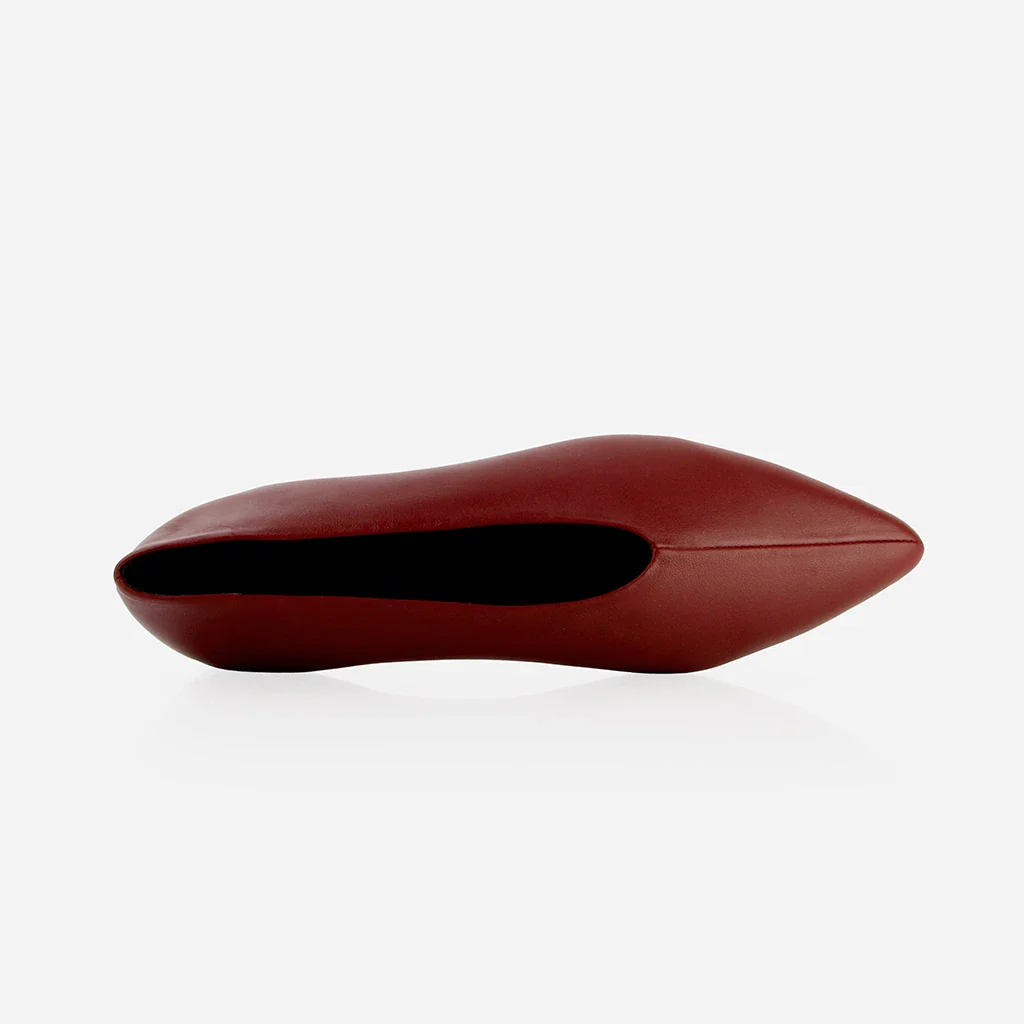 The Atelier Flat Resort Red - Image 4