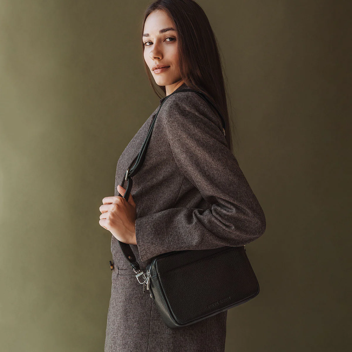 The Buena Vista Camera Bag Black - Image 4