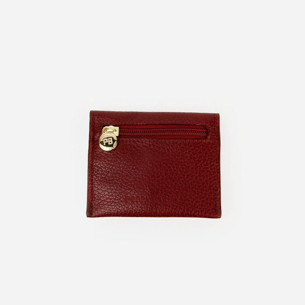 The Cardholder Resort Red - Image 3