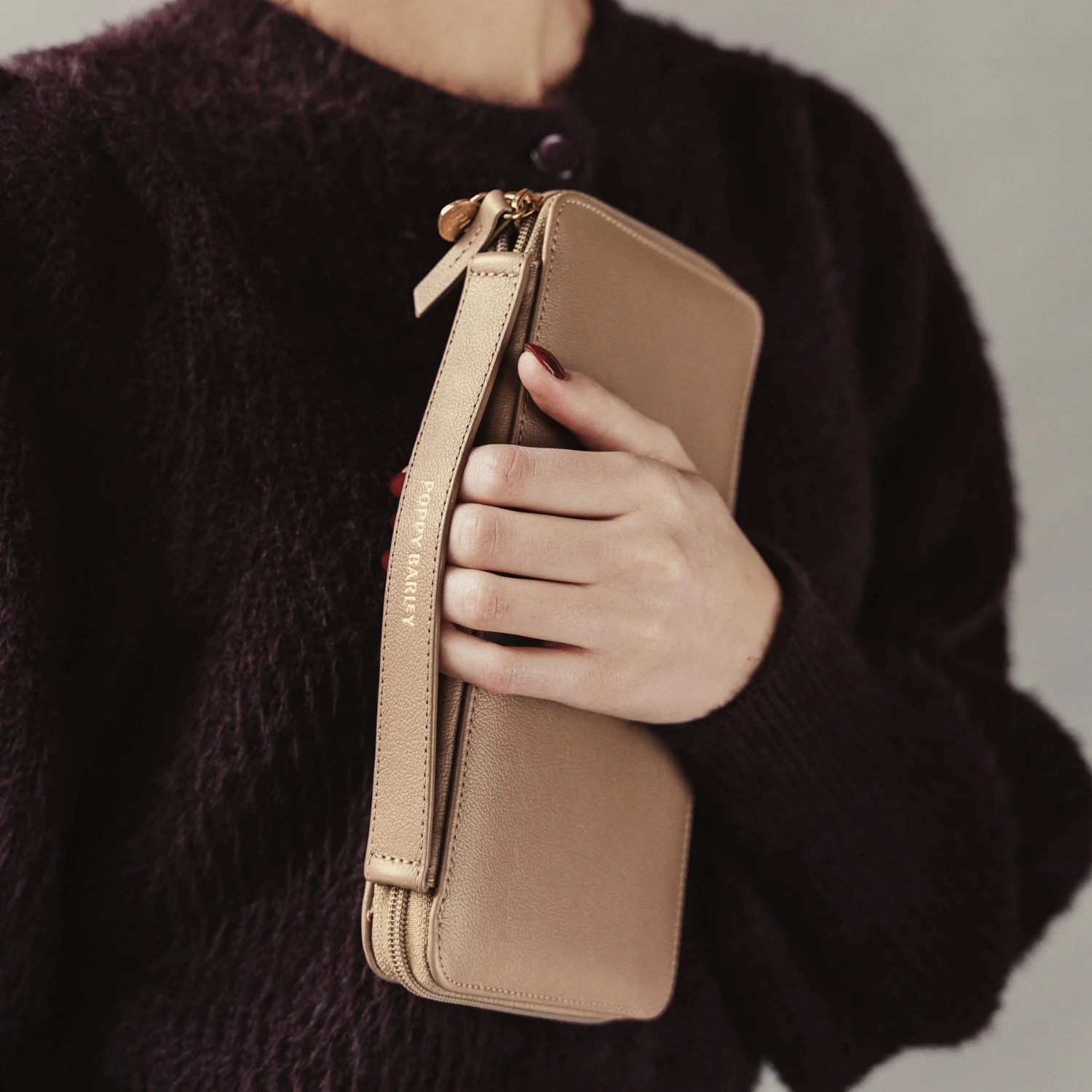 The Flying Solo Passport Holder Biscotti Micro Pebble - Image 3