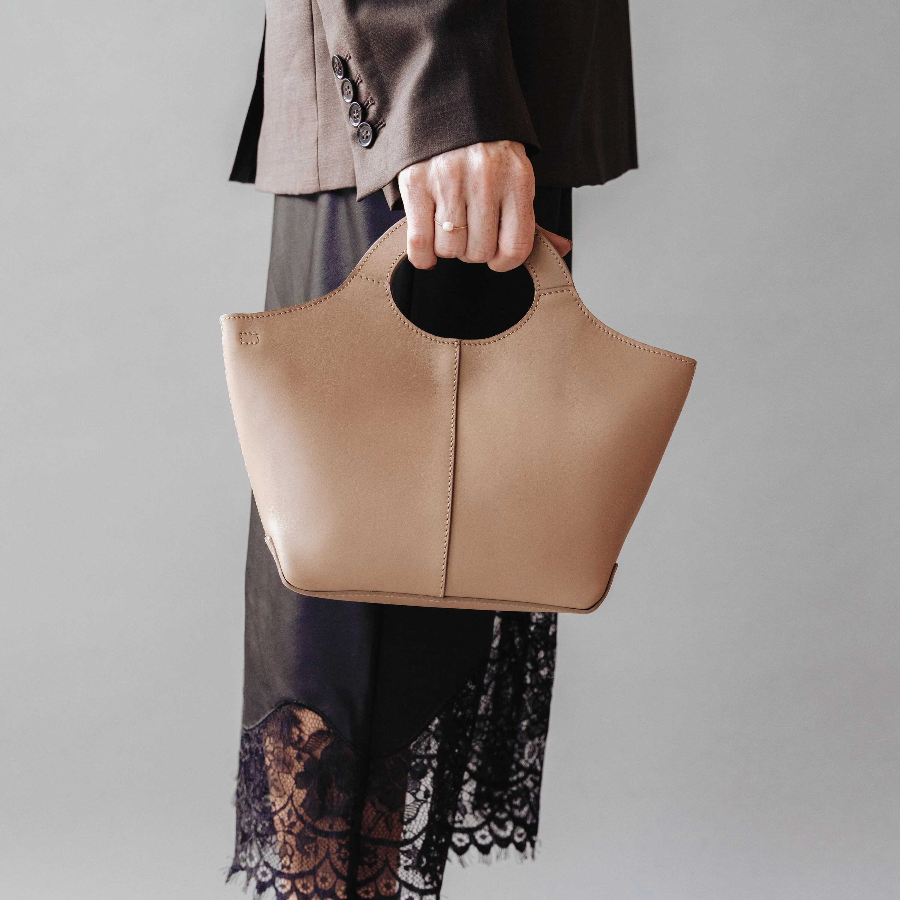The Lisboa Mini Tote Biscotti - Image 5