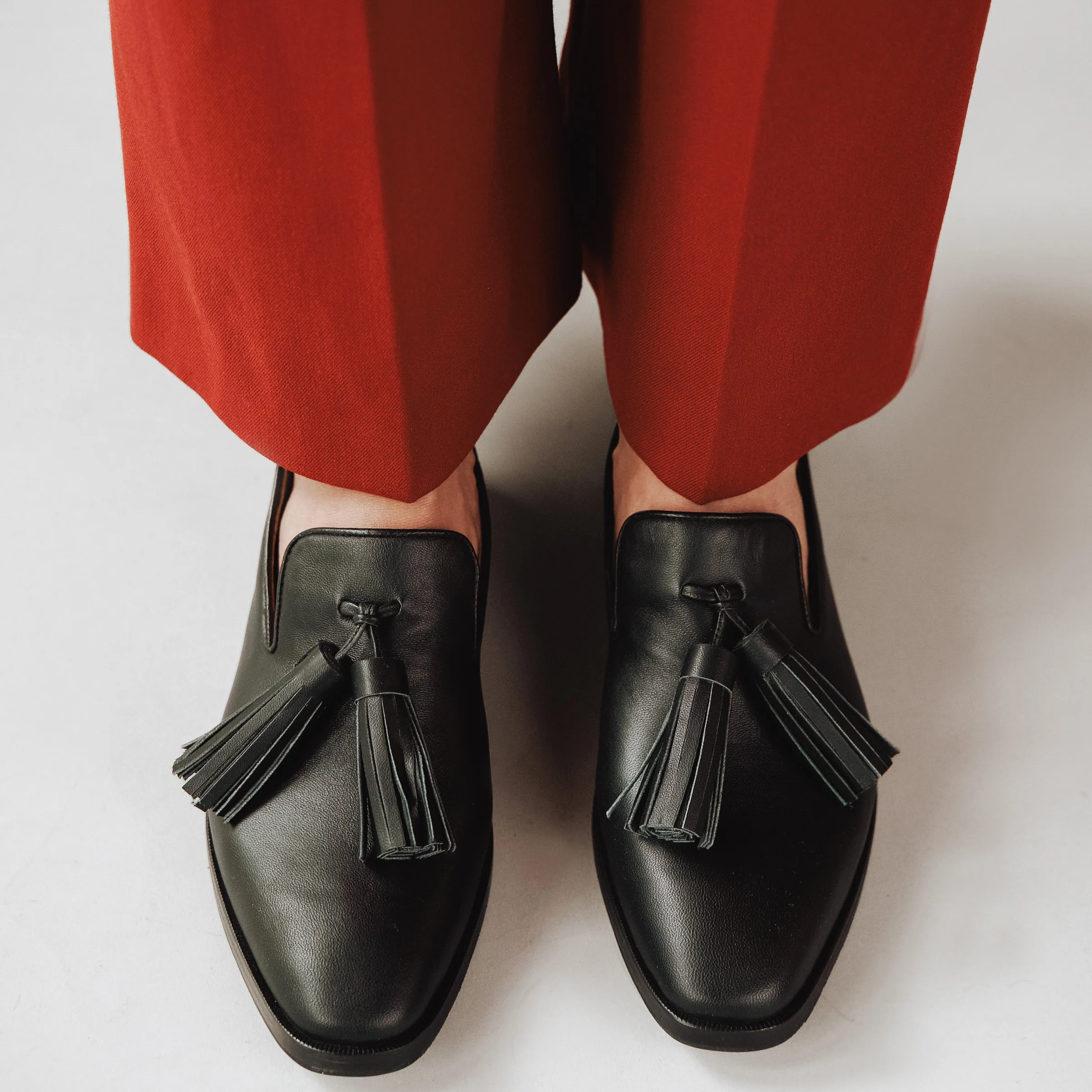 The Tassel Daily Loafer Black - Image 5