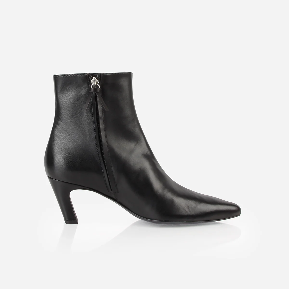 The Toujours Boot Black - Image 4