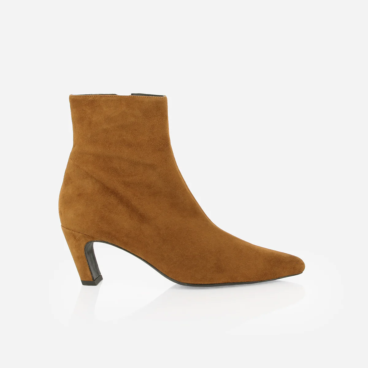 The Toujours Boot Cinnamon - Image 3