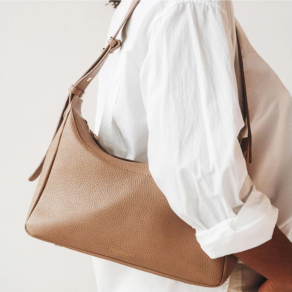 The Tres Chic Bag Biscotti Pebble - Image 2