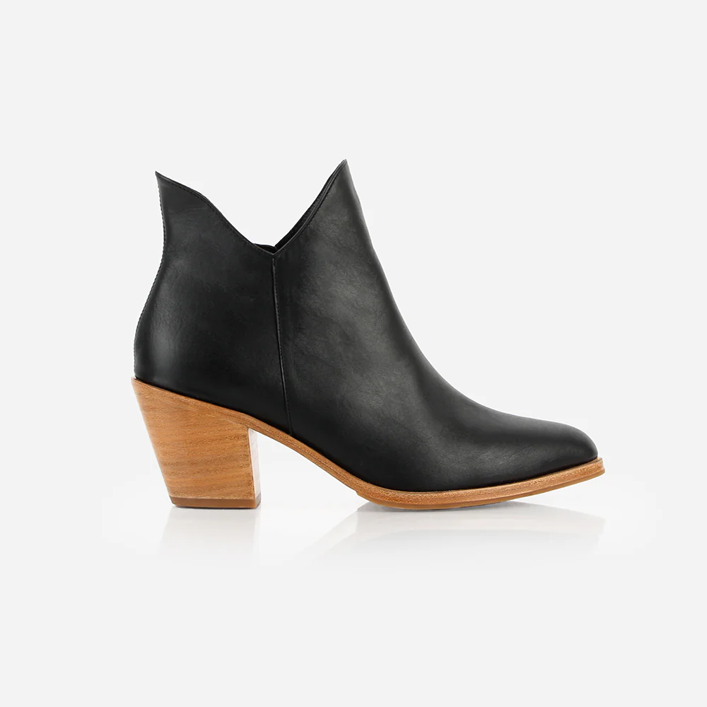 The Two Point Five Ankle Boot Black Water Resistant - Image 3